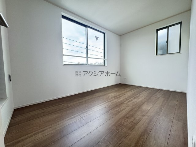 所沢市弥生町・全2棟　新築一戸建　A号棟　～3階建～の前面道路含む現地写真|現地写真（2025年11月20日撮影）