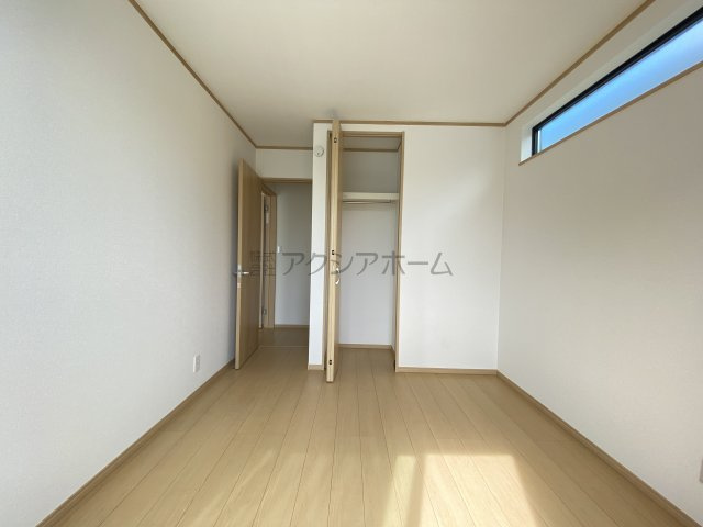 所沢市岩岡町・全2棟　新築一戸建　1号棟　～並列駐車2台可～の洋室|2F洋室5.25帖