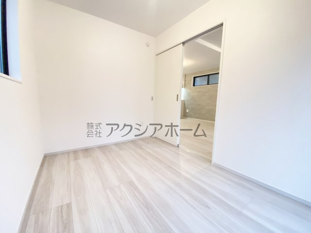 東村山市野口町3丁目・全1棟　新築一戸建　～LDK17帖～の洋室|1階　4.3帖　洋室