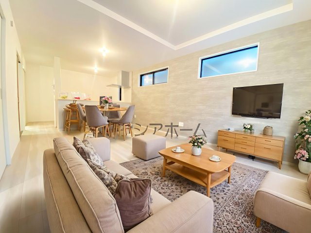 東村山市野口町3丁目・全1棟　新築一戸建　～LDK17帖～の内装|（家具はCG画像での表示になります）