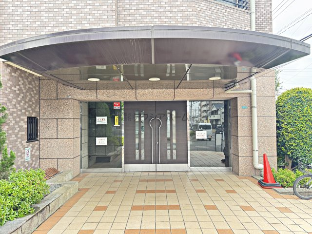 ライオンズガーデン航空公園のエントランス