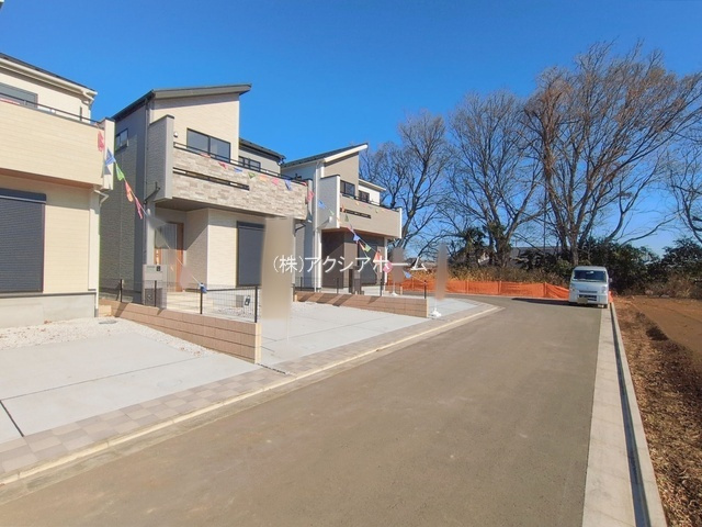 所沢市下安松・全11棟　新築一戸建　6号棟の前面道路含む現地写真
