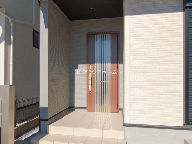 所沢市下安松・全11棟　新築一戸建　6号棟の玄関