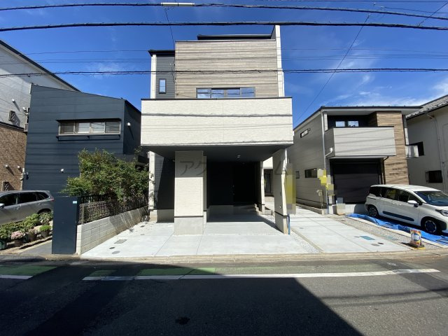 所沢市緑町4丁目・全3棟　新築一戸建　1号棟　～3階建～