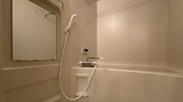 ラフィーネ壱番館の浴室