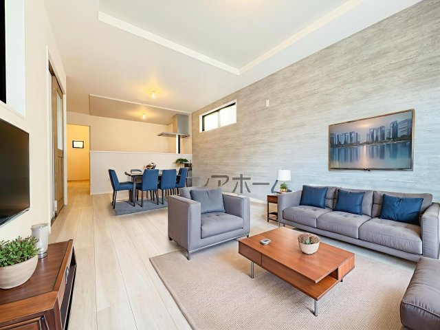 所沢市北原町・全1棟　新築一戸建　～LDK18.6帖～の居間・リビング|LDK18.6帖（家具はCG画像での表示になります）