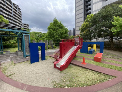 【その他】 | アイムふじみ野タワー西館 | 敷地内に公園がございます♪