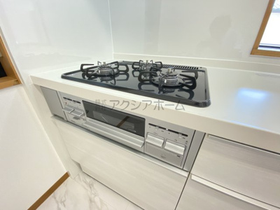 【キッチン】 | ヴィルヌーブ新所沢 | 3口コンロ