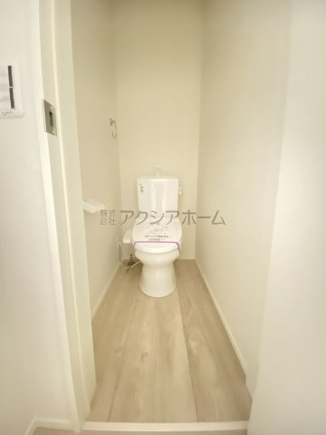 所沢市緑町4丁目・全3棟　新築一戸建　2号棟　～3階建～のトイレ|2Fトイレ