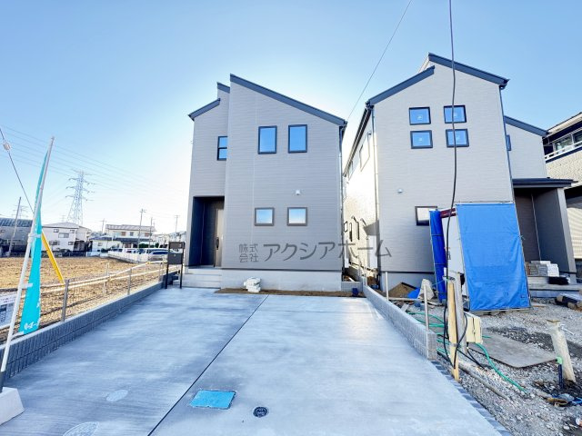 所沢市山口・全2棟　新築一戸建　2号棟　～和室あり～の駐車場|並列2台駐車可能