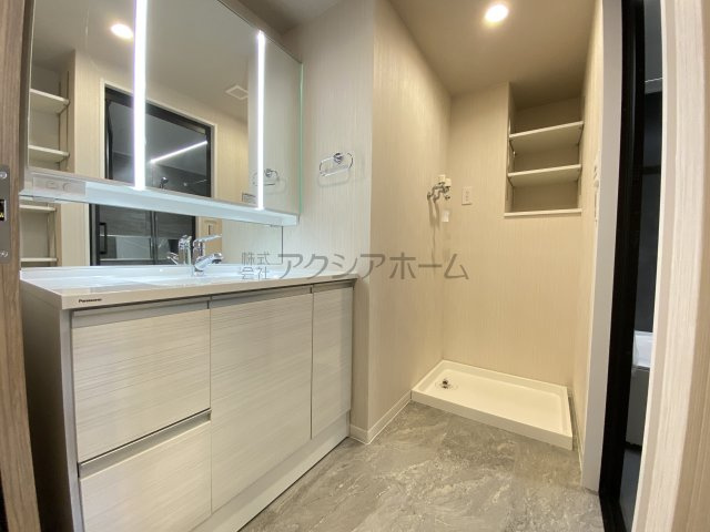 コスモシティ新所沢けやき台の洗面所|洗濯パン