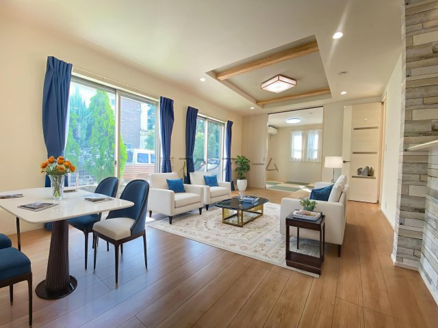 小平市上水新町1丁目　中古一戸建　～築浅・駐車並列2台～