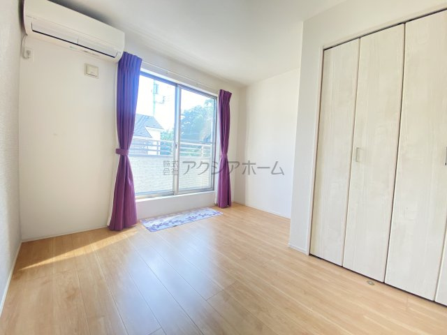 【洋室】 | 小平市上水新町1丁目　中古一戸建　～築浅・駐車並列2台～ | 2階洋室5.3帖