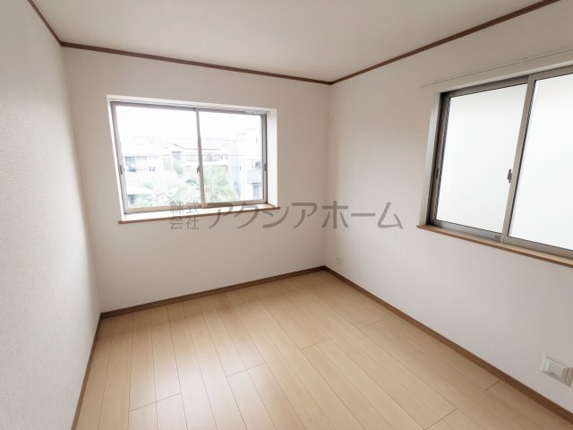 所沢市山口　中古一戸建　～駅徒歩10分～の子供部屋|2F洋室6.1帖