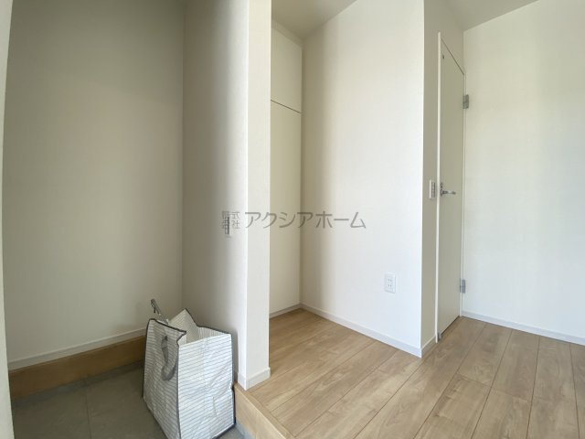 所沢市中新井5丁目・全2棟　新築一戸建　1号棟の玄関