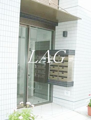 【エントランス】 | ラージベルティ | エントランスです。