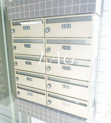  | ラージベルティ | 集合ポストになります。