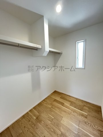 所沢市花園2丁目・全16棟　新築未入居一戸建て　13号棟の寝室|2F洋室7.2帖のウォークインクローゼット