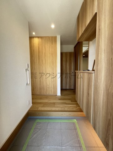 所沢市花園2丁目・全16棟　新築未入居一戸建て　13号棟の玄関