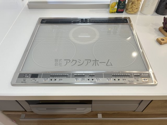 所沢市花園2丁目・全16棟　新築未入居一戸建て　13号棟のキッチン|IHクッキングヒーター