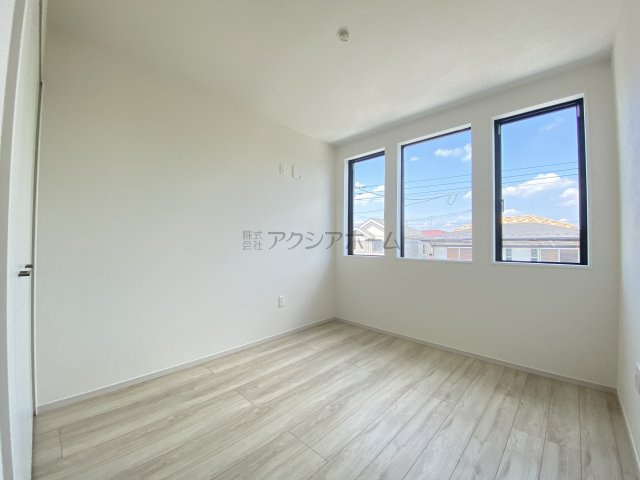 所沢市中新井5丁目・全2棟　新築一戸建　2号棟の洋室|洋室5.2帖