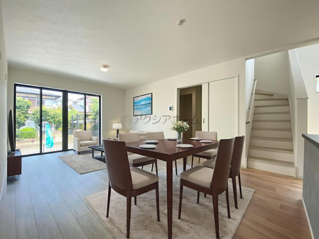 所沢市中新井5丁目・全2棟　新築一戸建　2号棟の内装|（家具はCG画像での表示になります）