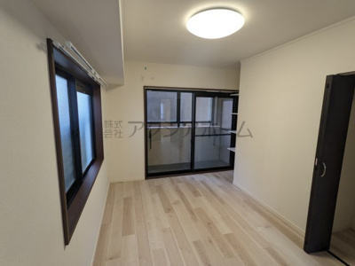 【寝室】 | ワイズユウラク西所沢 | 洋室5.8帖