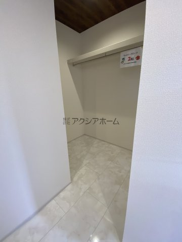 所沢市上新井2丁目・全5棟　新築一戸建　1号棟　～車2台～　の収納|1階ファミリークローク