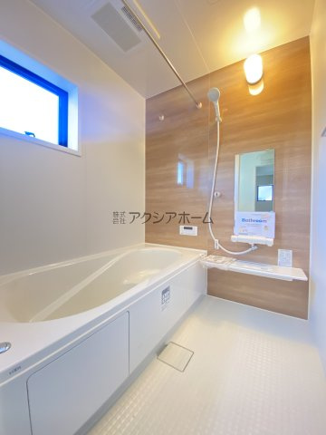 所沢市上新井2丁目・全5棟　新築一戸建　1号棟　～車2台～　の浴室|1坪サイズ・浴室乾燥機付ユニットバス