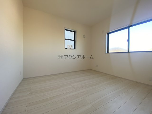 所沢市上新井2丁目・全5棟　新築一戸建　1号棟　～車2台～　の洋室|洋室6帖