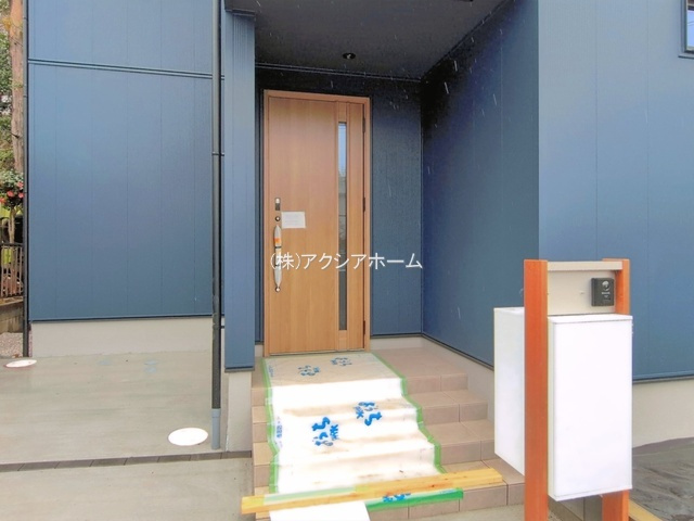 所沢市小手指元町3丁目・全1棟　新築一戸建　～LDK15帖～の玄関|現地写真（2026年3月26日撮影）
