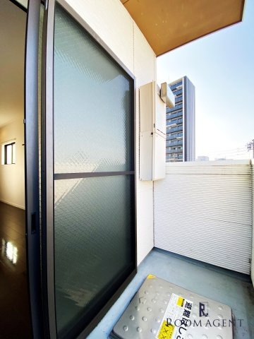 PRIMAVERA　WESTのバルコニー|類似