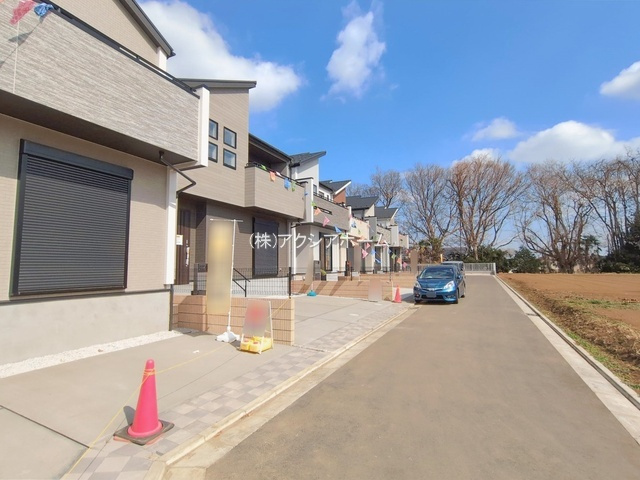 所沢市下安松・全11棟　新築一戸建　3号棟の前面道路含む現地写真|現地写真（2026年2月18日撮影）