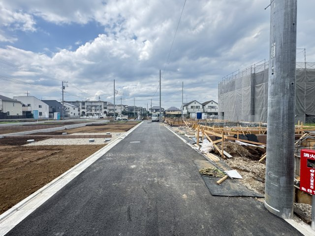 東久留米市前沢3丁目・全42棟　新築一戸建　36号棟の前面道路含む現地写真|2025年6月28日撮影