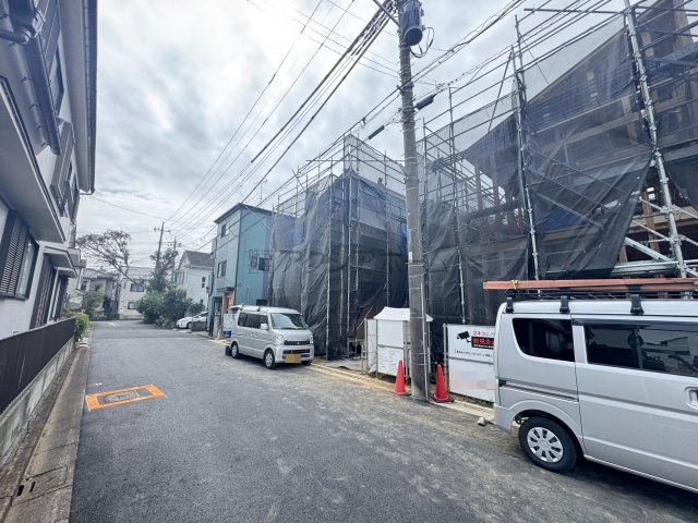 所沢市東所沢和田3丁目・全11棟　新築一戸建　4号棟の前面道路含む現地写真|前面道路　2025年10月7日撮影
