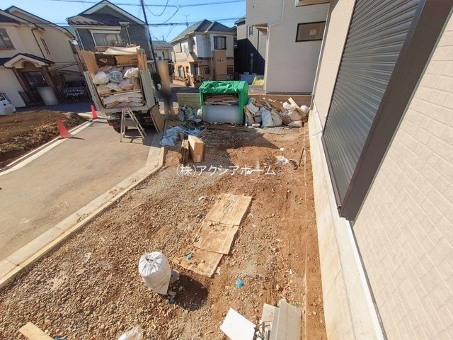 所沢市下安松・全11棟　新築一戸建　2号棟の駐車場|現地写真（2026年1月8日撮影）