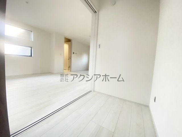 所沢市上新井2丁目・全5棟　新築一戸建　5号棟　～駐車2台～の収納|1階　納戸