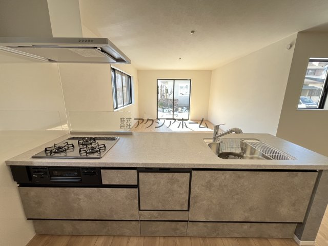 所沢市緑町3丁目・全3棟　新築一戸建　3号棟の前面道路含む現地写真|2025年9月8日撮影