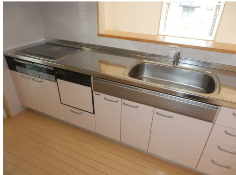 7256桂見中古住宅のキッチン