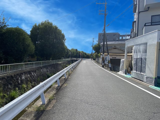 一乗寺河原田町 中古戸建の前面道路含む現地写真