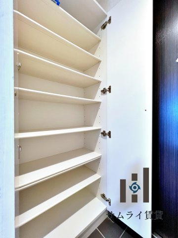 S-FORT浄心の玄関