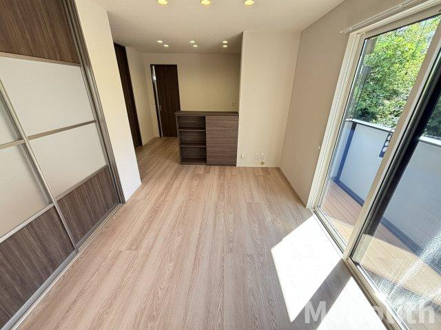 ネオ・ハイツの居間・リビング