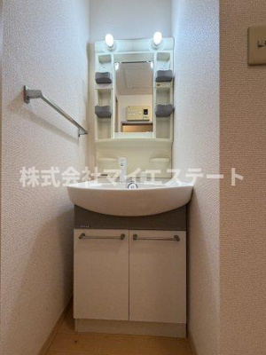 【洗面所】 | ラビアンローズⅢ