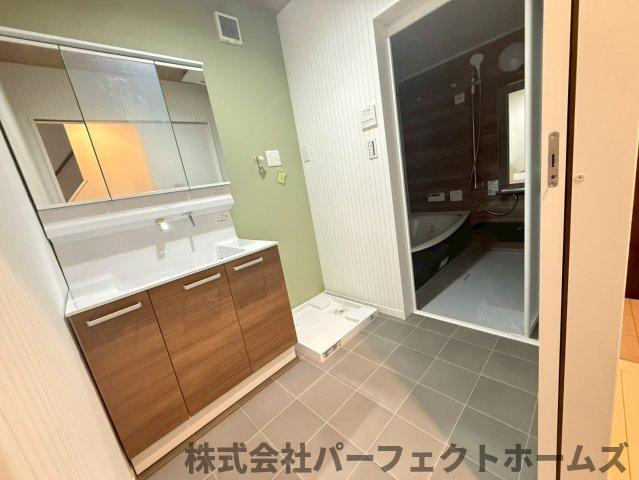 茄子作北町戸建の洗面所|広い洗面スペース