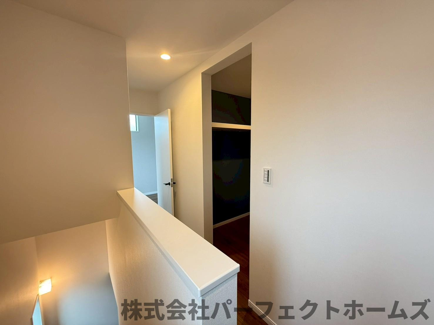茄子作北町戸建の内装|内装は落ち着いています