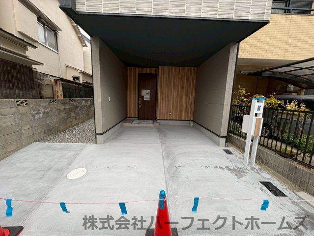 茄子作北町戸建の駐車場|駐車場に車を止められます