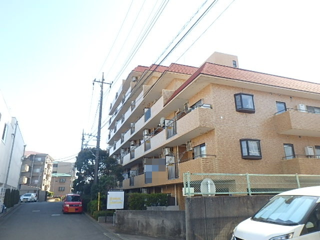ライオンズマンション西所沢の外観