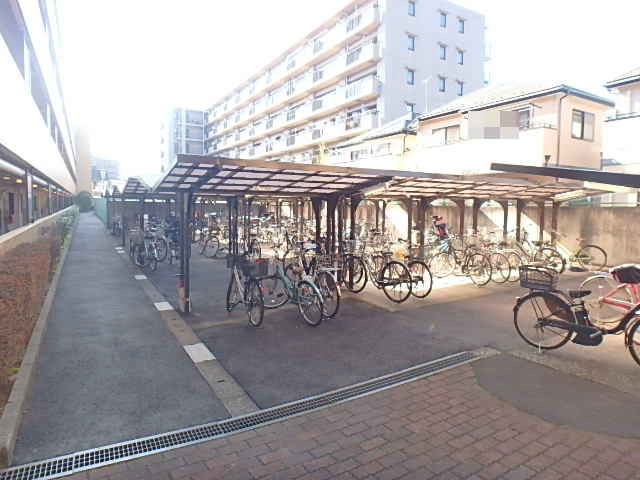 ライオンズマンション西所沢の駐輪場