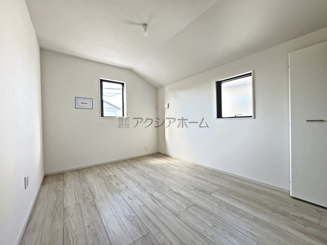 所沢市緑町4丁目・全2棟　新築一戸建　2号棟の子供部屋|2F洋室6.0帖