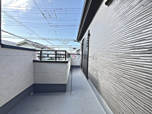 所沢市緑町4丁目・全2棟　新築一戸建　2号棟のバルコニー